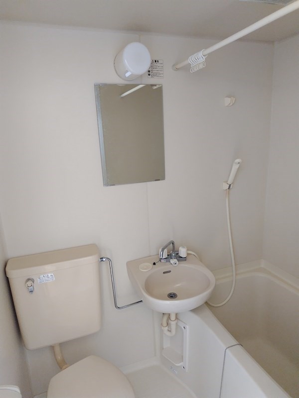 バス・シャワールーム　別部屋参考写真