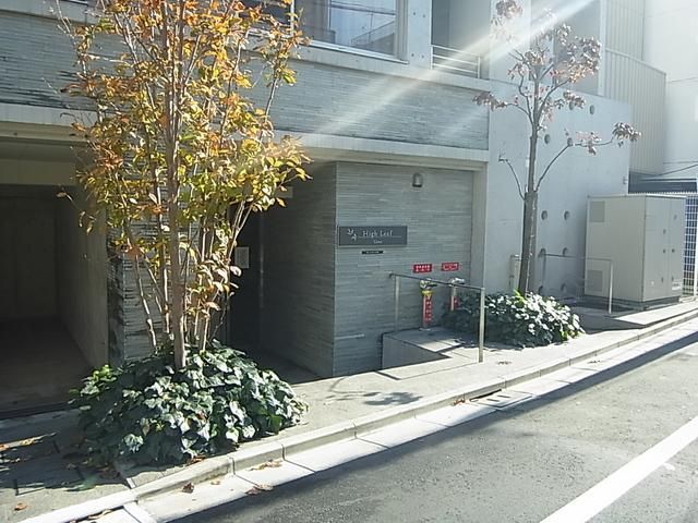 エントランス　管理の行き届いたエントランス