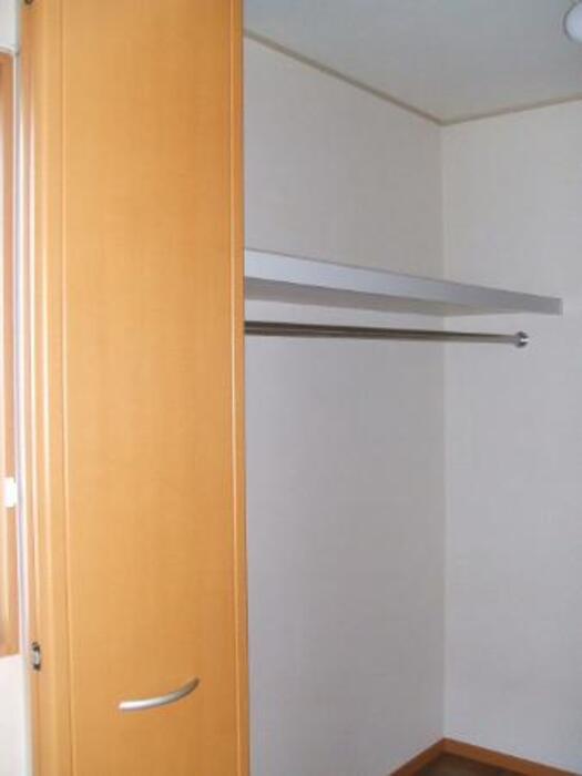 収納　ウォークインクローゼット