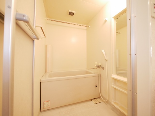 バス・シャワールーム　バス・シャワールーム