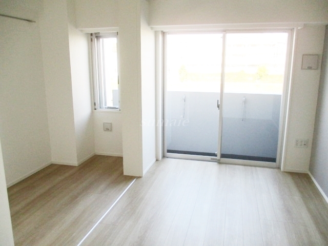 居室・リビング　引き戸を開けて広々使えます！