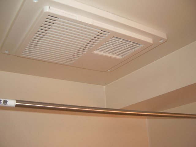 その他設備　浴室乾燥機