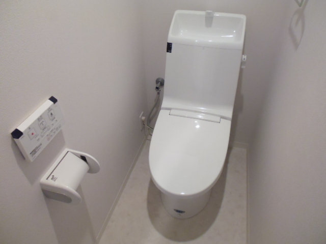 トイレ　トイレ