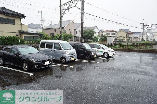 駐車場　駐車場