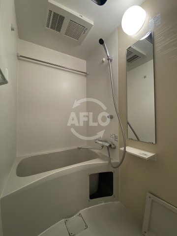 バス・シャワールーム　エスリードレジデンス大阪福島フロント　浴室