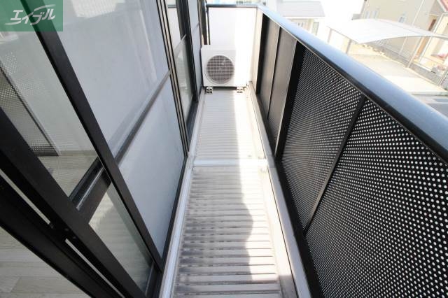 バルコニー　バルコニースペース