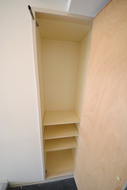 収納　写真は２２０号室