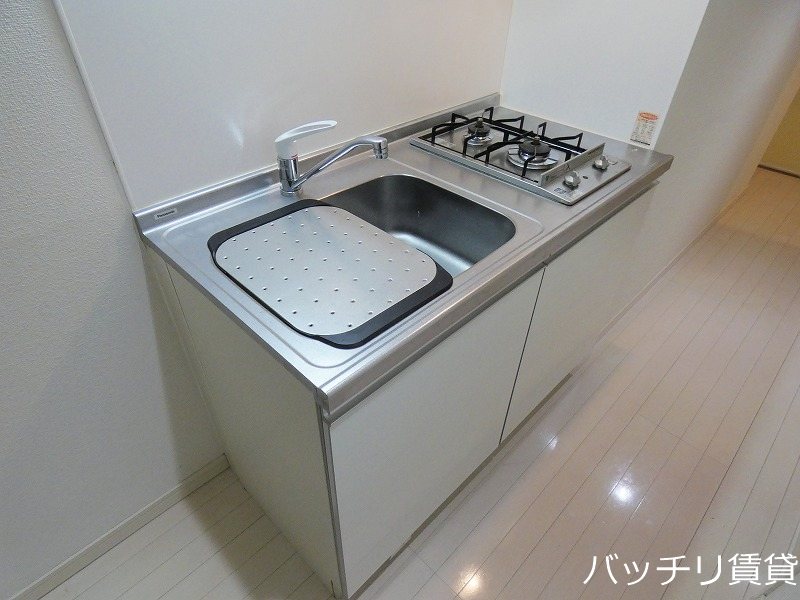 キッチン　同型イメージの為、現状を優先致します