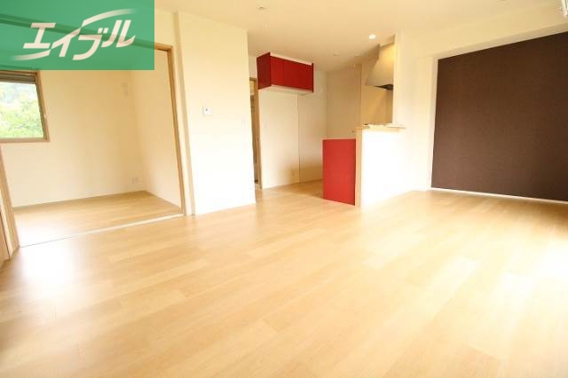 居室・リビング　類似物件写真