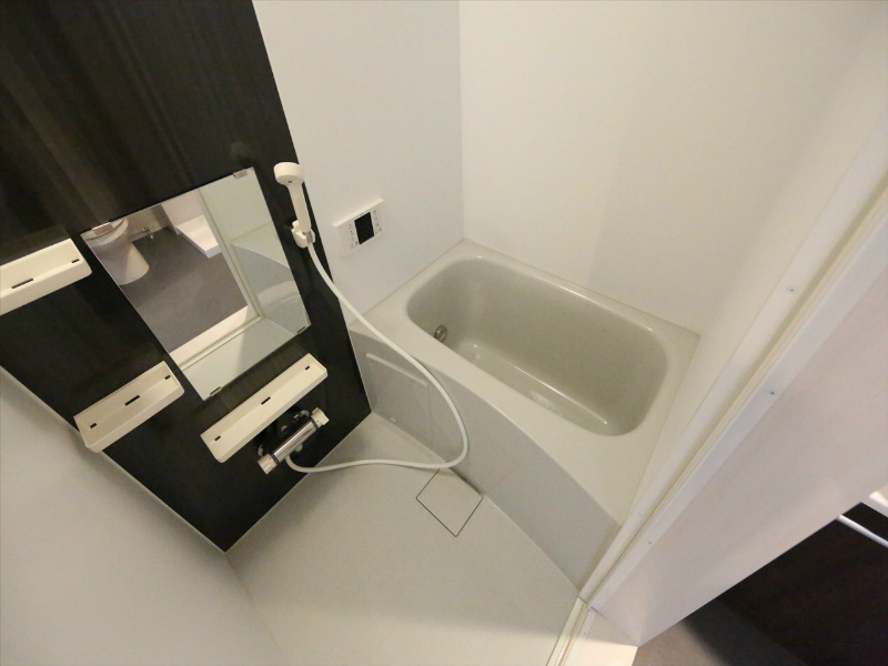 バス・シャワールーム　追い焚き機能付　オートバス機能付バスルーム