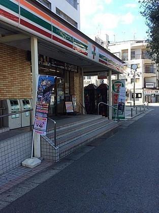 コンビニ　セブンイレブン神戸魚崎北町5丁目店（コンビニ）まで210m