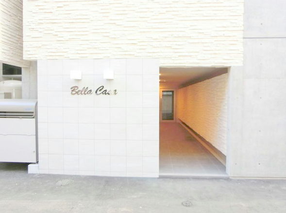 その他共有部分　マンション入り口です☆
