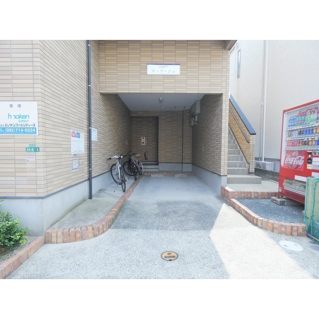 エントランス