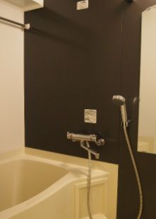 バス・シャワールーム　ゆったり過ごせるお風呂です