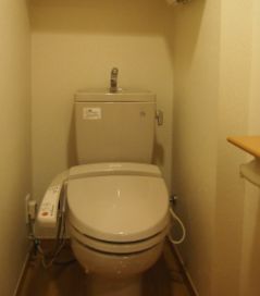 トイレ　ゆったりとした空間のトイレです