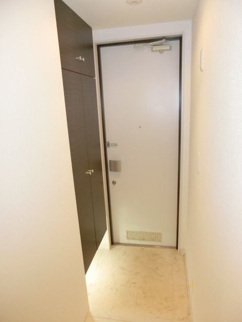 玄関　シューズBOX付の玄関