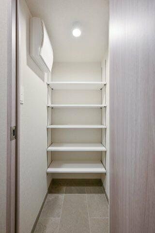 収納