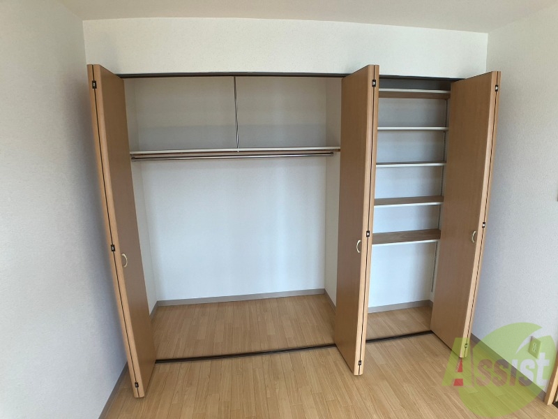 収納　収納もバッチリあるのでお部屋が片付きますよ！