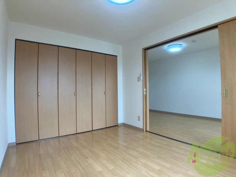 その他部屋・スペース　日当たりが良くて心地よく過ごせそうなお部屋です。