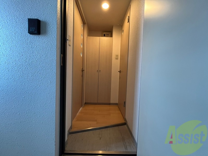玄関　玄関の様子です。明るい印象ですね。気分もあがりそう。