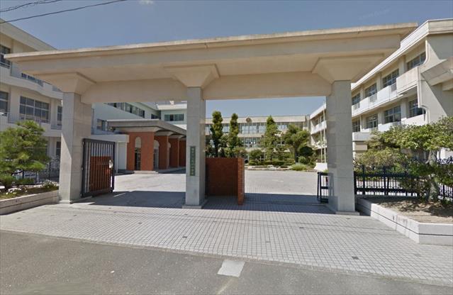 中学校　竜洋中学校（中学校）まで428m