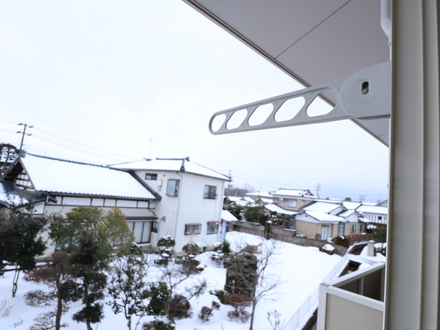 その他設備　バルコニーがあるので外に洗濯物を干せちゃいます