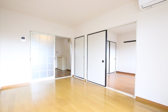 居室・リビング　洋室６帖のお部屋です