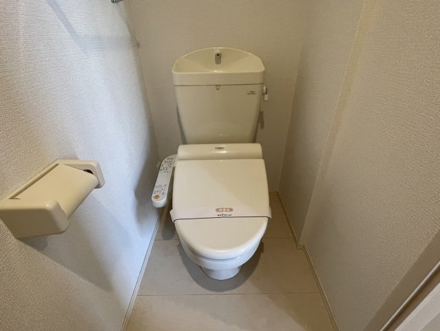 トイレ　ウォシュレット付きトイレ