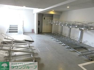 駐車場　★駐輪場★