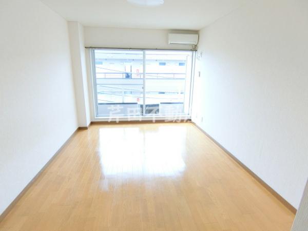居室・リビング　写真は別のお部屋のイメージです