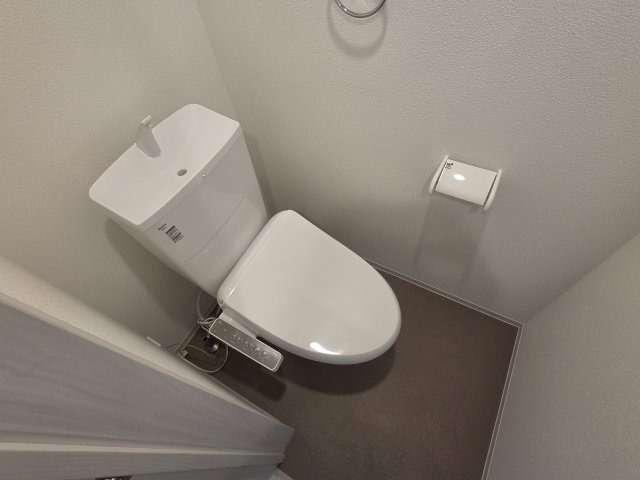 トイレ　落ち着いたトイレです