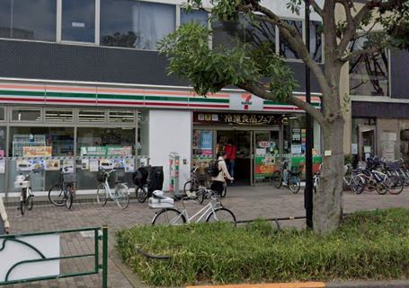 コンビニ　セブンイレブン 豊島要町1丁目店（コンビニ）まで213m