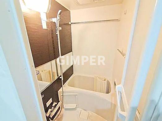 バス・シャワールーム　別部屋の参考写真です