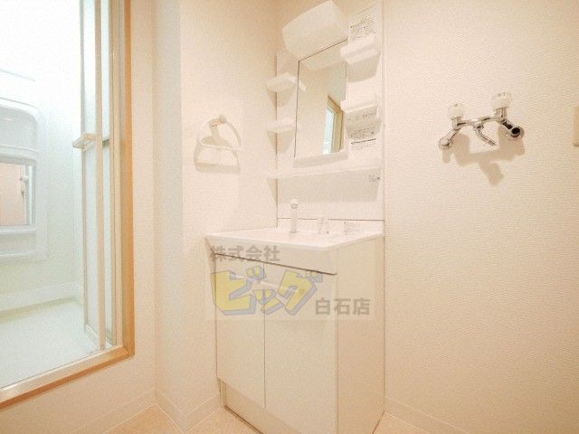 洗面設備　シャンプードレッサー完備♪