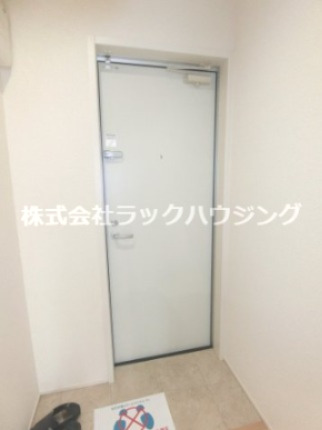 玄関　同仕様写真となります。