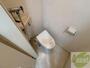 トイレ　こちらはトイレです。清潔感があり、安心して使用できます。