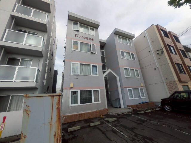 建物外観　Ｕハウス北２６条「札幌市北区北２６条西」