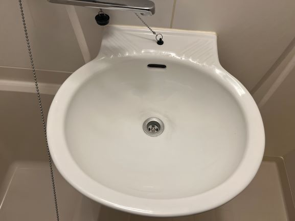 洗面設備　コンパクトで使いやすい洗面所
