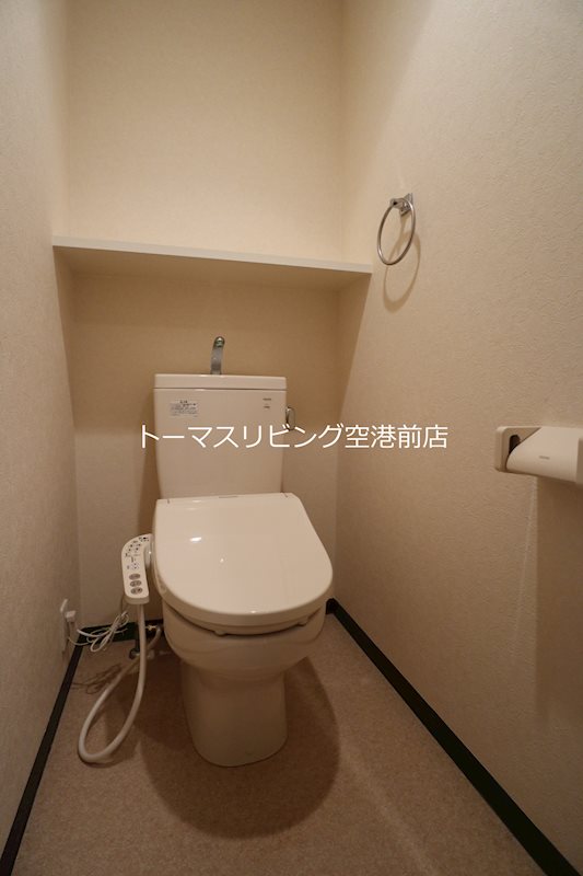 トイレ　※別号室の写真です。