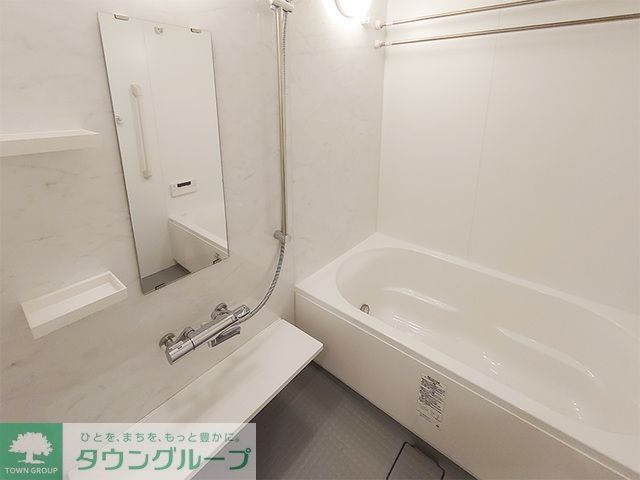 バス・シャワールーム　※写真は同タイプ住戸です。