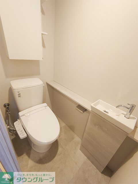 トイレ　※写真は同タイプ住戸です。