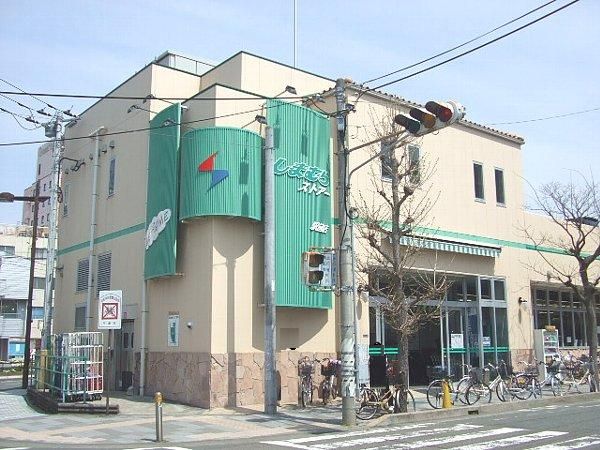 スーパー　しまむらストアー・駅前店（スーパー）まで658m