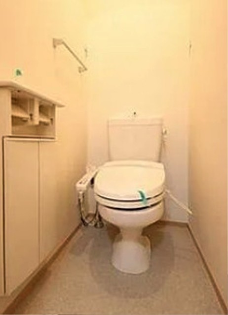 トイレ　別部屋同仕様タイプ
