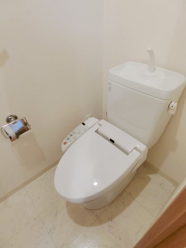 トイレ　同仕様参考写真