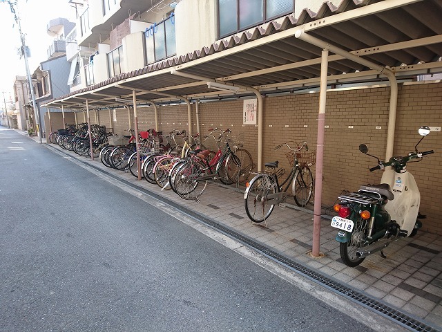 その他共有部分　駐輪場スペースもあります