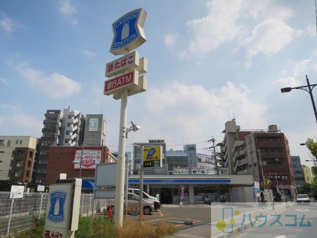 コンビニ　ローソン 阪急茨木市駅南店（コンビニ）まで134m