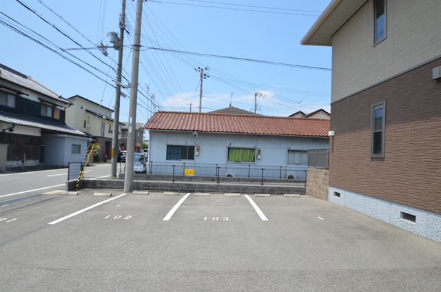 駐車場　駐車場