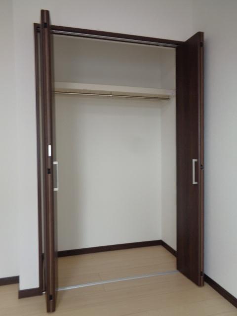 収納　大きなクローゼット。