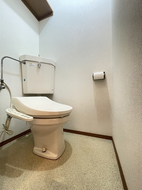 トイレ　別部屋参考写真／１０３号室を利用中※現況優先