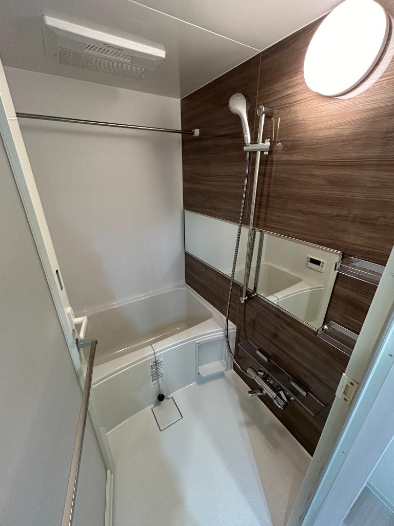 バス・シャワールーム　写真は同タイプ住居です。